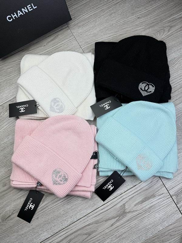 Chanel scarf hat hm58